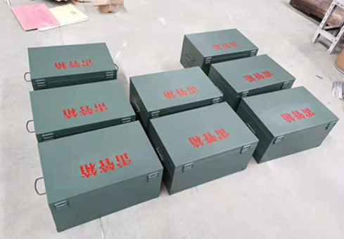 龙岗炸药箱和雷管箱一般是怎么存放的？